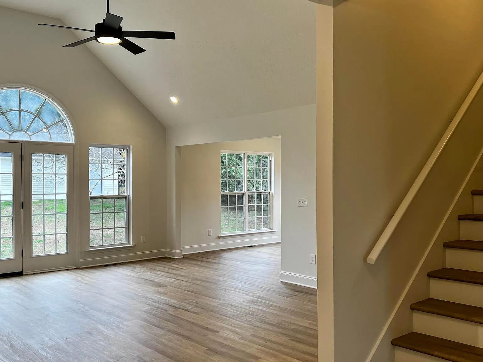 4 bed, 1943 sqft, $2,750 — Photo 3