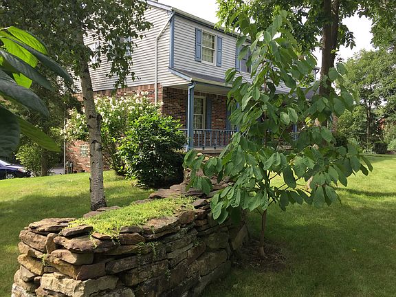 Side view and stone wall