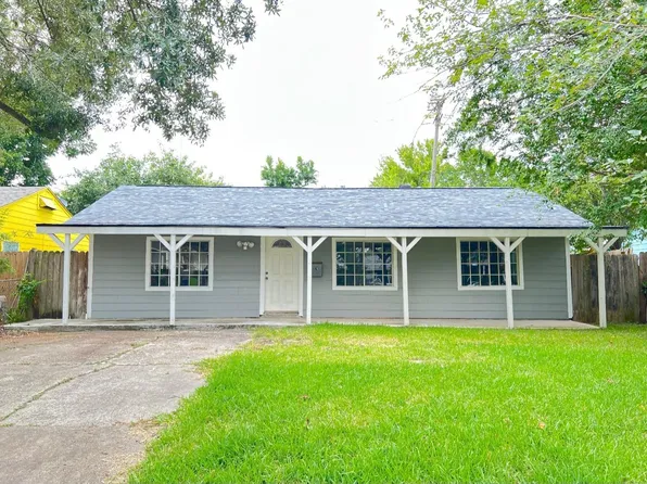 3121 Bond St, Pasadena, TX 77503