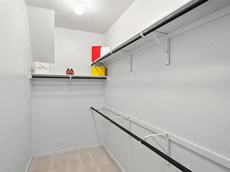 211 Brookside St — Photo 16