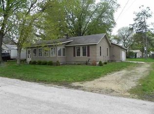 323 Taylor St, Pecatonica, IL 61063