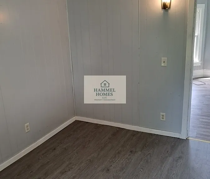 509 E 3rd St S #1 — Photo 7