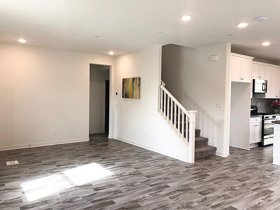 2nd image of 3223 E Butterfly Ln