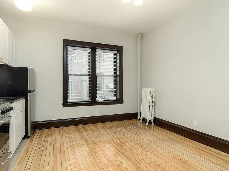 1770 Hennepin — Photo 11