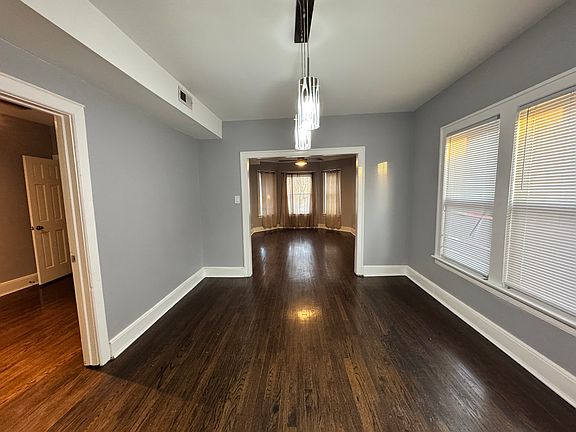 3rd image of 5526 S Bishop St #2