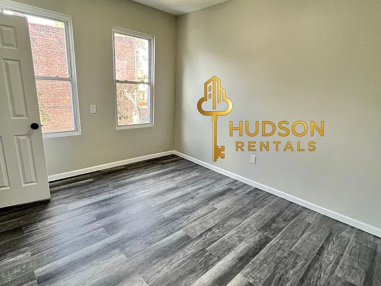 133 Stevens Ave #2 — Photo 3