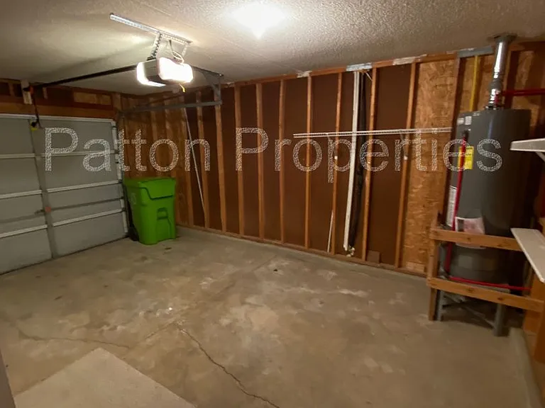 214 Elders Pond Dr — Photo 17