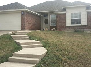 3402 Greenlawn Dr, Gatesville, TX 76528
