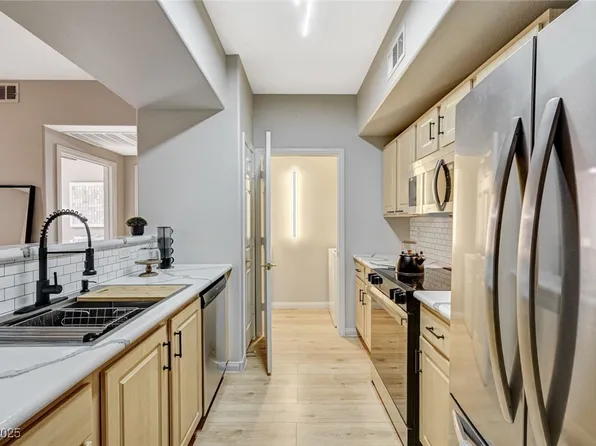 8000 Badura Ave Unit 1007, Las Vegas, NV 89113