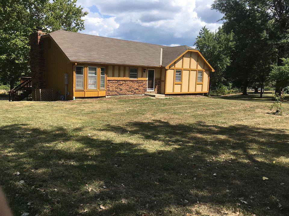 1st image of 12825 Hillcrest Dr
