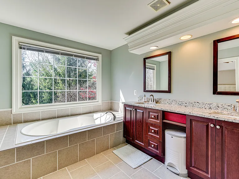 9600 Lagersfield Cir — Photo 12