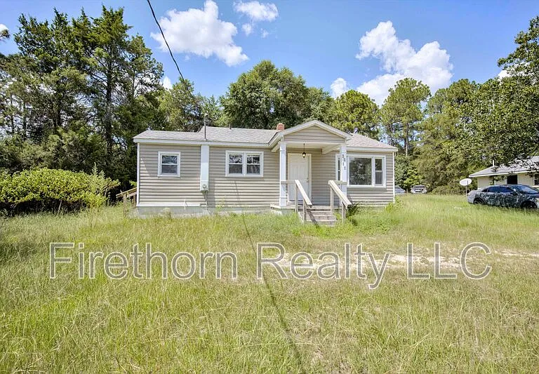 2315 Tobacco Rd — Photo 1