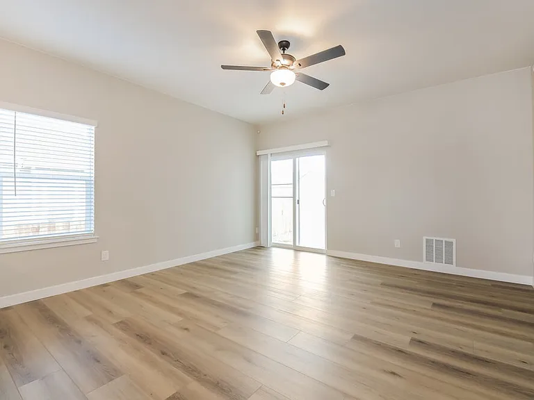 9462 Truckee Ct — Photo 3