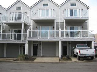 108 N 2nd Ave, Rockaway Beach, OR 97136