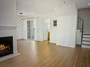 1706 Grismer Ave UNIT 211, Burbank, CA 91504