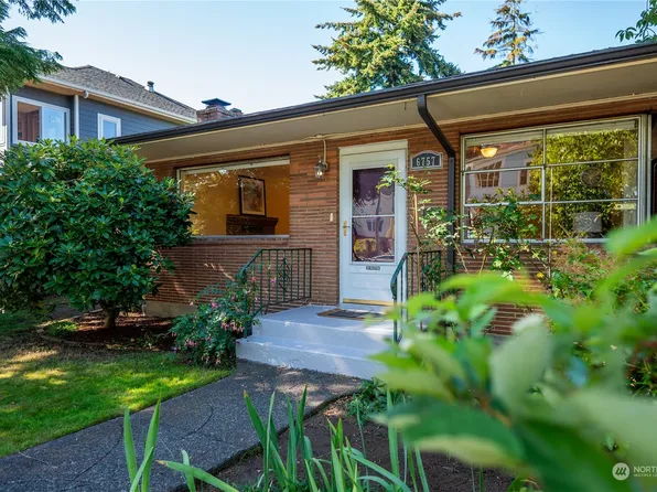 6757 26th Avenue NW, Seattle, WA 98117