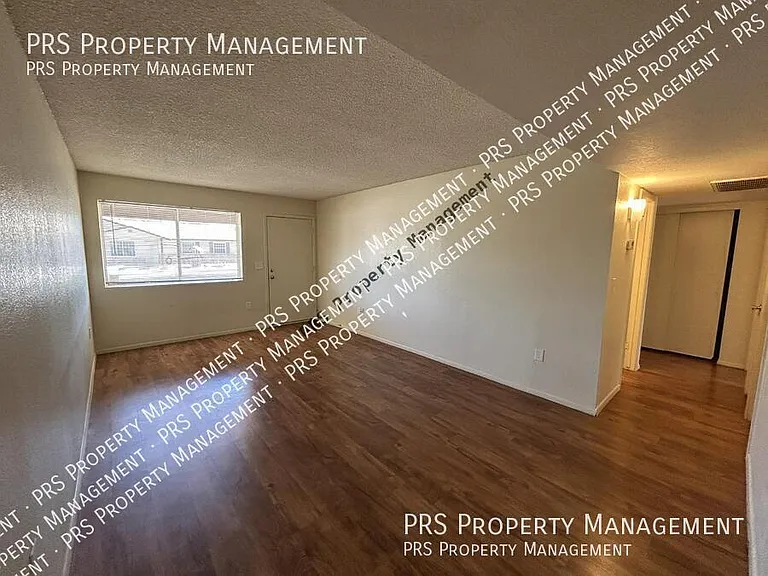 3147 E Edgewood Ave — Photo 11