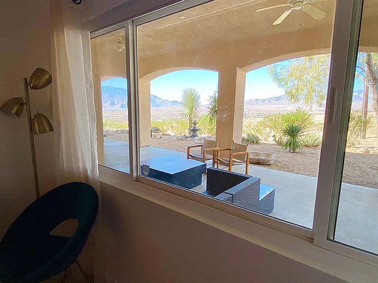 Green Bedroom: Queen size bed, expansive desert and mountain views