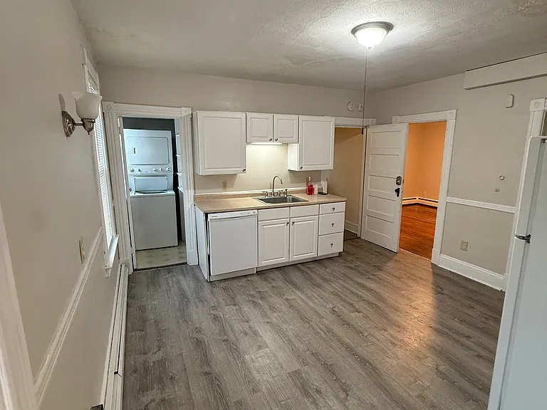 373 Park Rd #2 — Photo 6