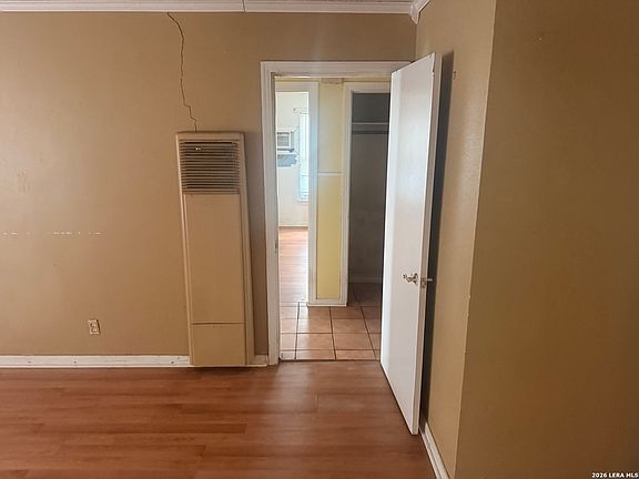 3rd image of 470 E AMBER ST