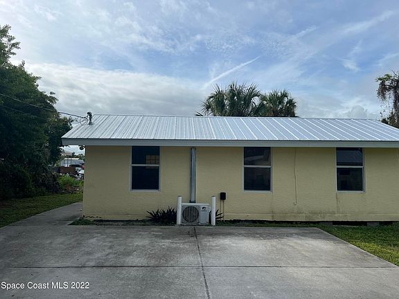 2nd image of 1153 Carlton Dr #D