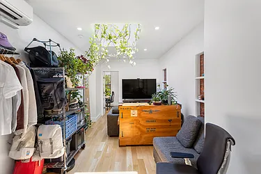 Rented by Safdie Realty Group