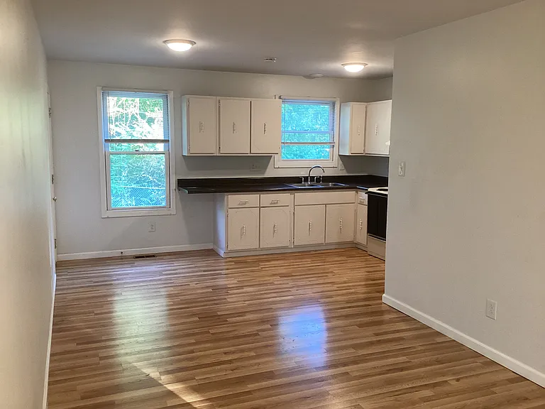 2718 Sedan Dr — Photo 14