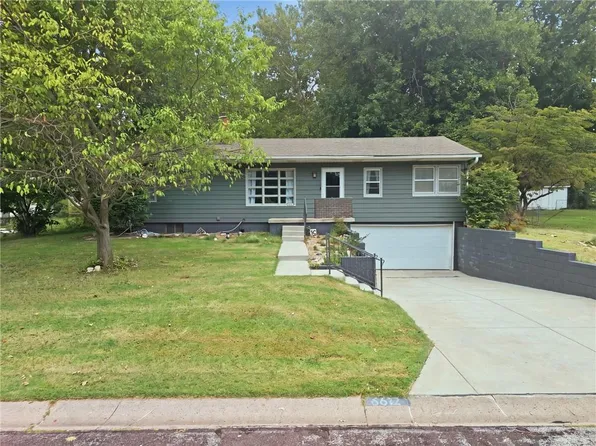 6612 W 85th St, Overland Park, KS 66212