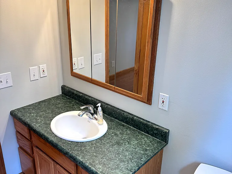 Caron Pl — Photo 14