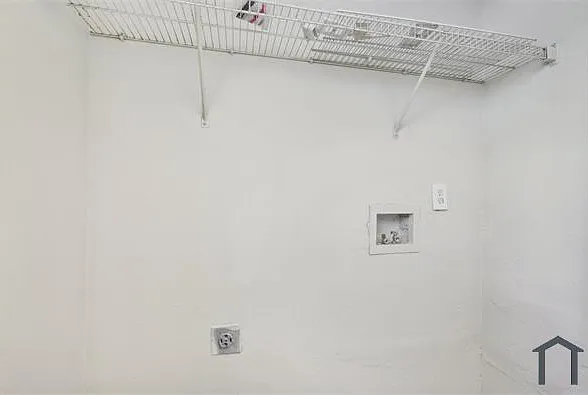 4 bed, 1250 sqft, $1,995 — Photo 4