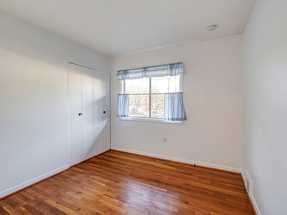 2nd image of 13701 Arctic Ave