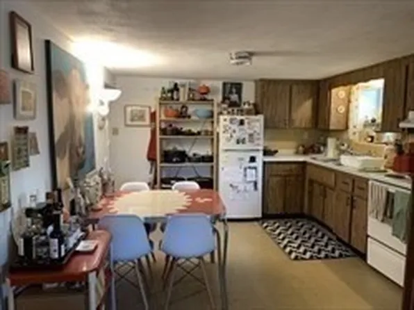 1092 Broadway APT 2, Somerville, MA 02144