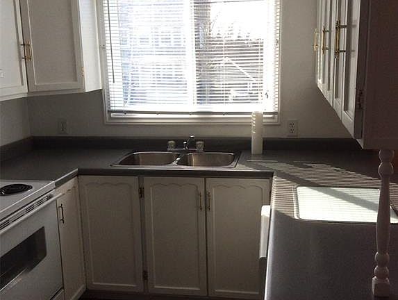 4th image of 123 Middle Bight Road