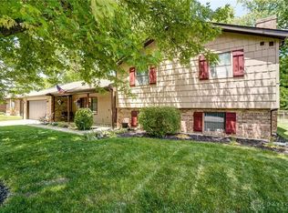 1305 Westbrook Rd, Dayton, OH 45415