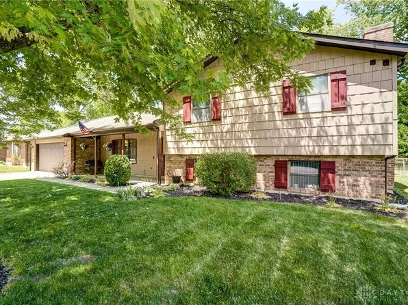 1305 Westbrook Rd, Dayton, OH 45415