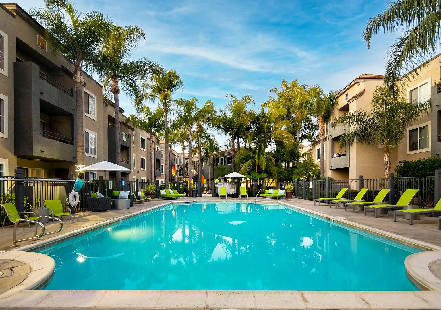 PR Talmadge Apartments — Photo 3