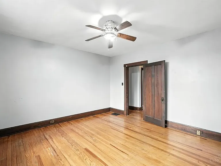 348 Volkert Ave — Photo 20