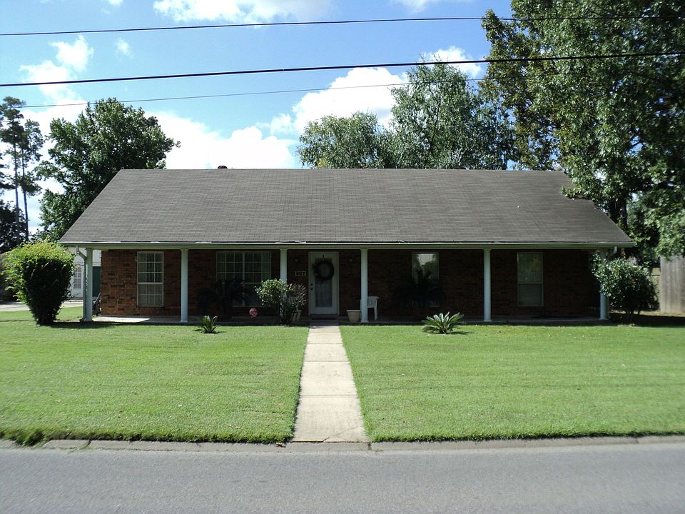 1st image of 907 Live Oak St