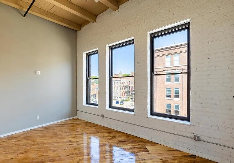 116 N 4th St #301 — Photo 7