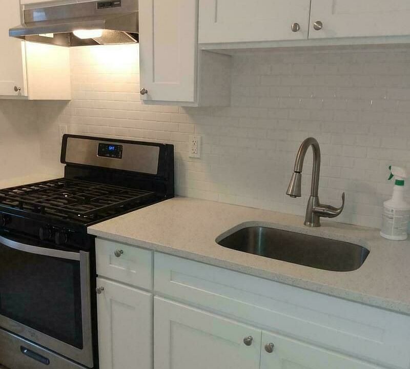 1st image of 2518 Broadway APT 2R