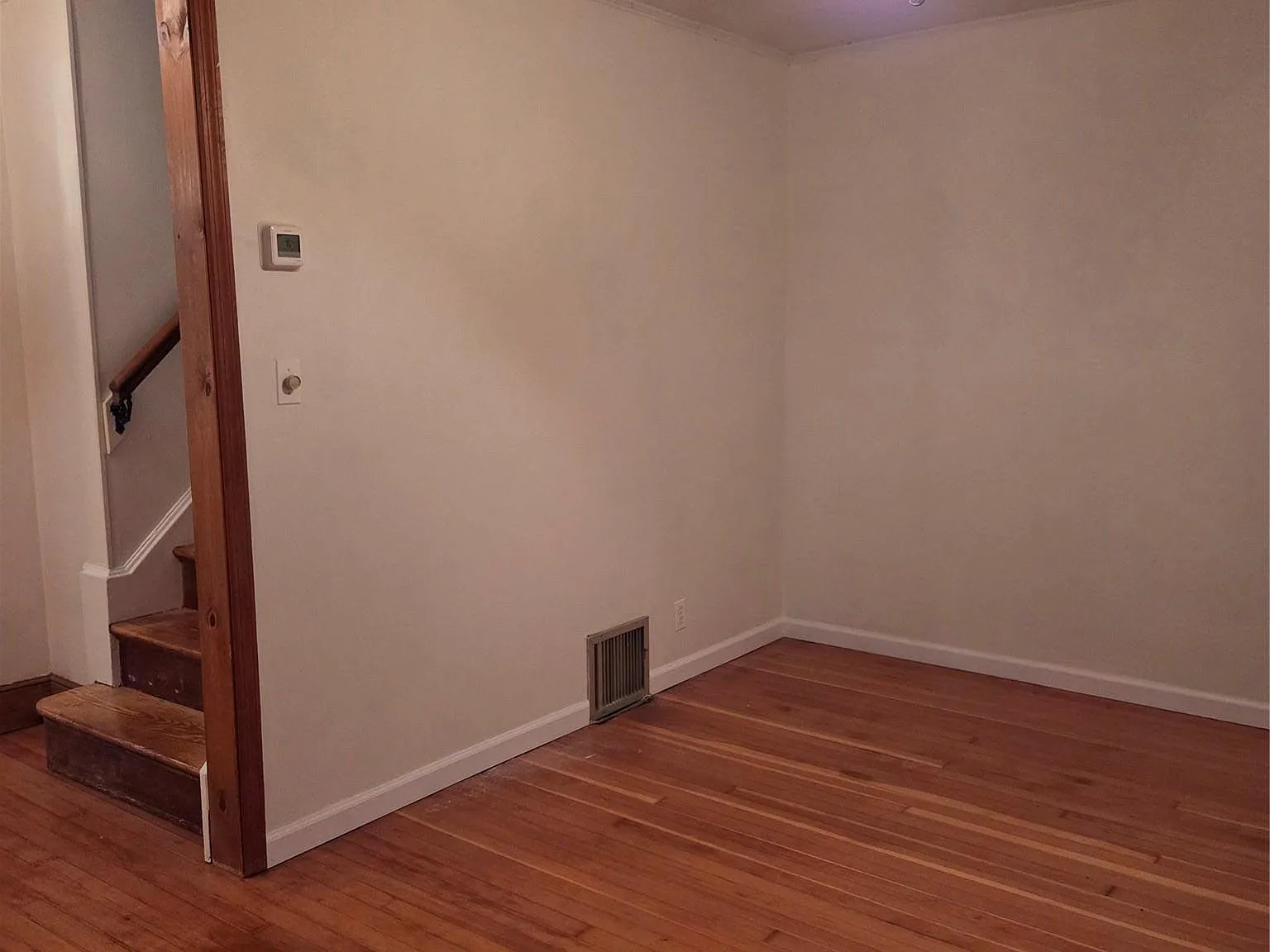4 bed, 2.0 bath, 2020 sqft, $3,175 — Photo 4