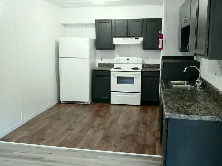 218 Morning Dr #C3 — Photo 1