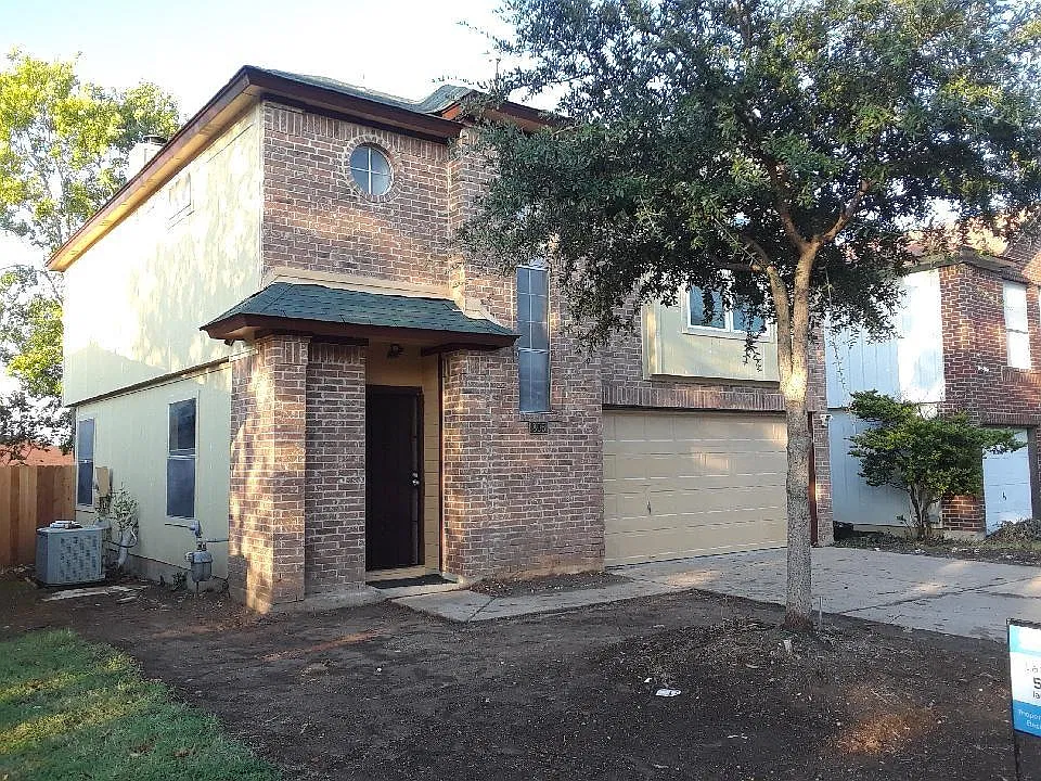 4 bed, 1657 sqft, $2,350 — Photo 3