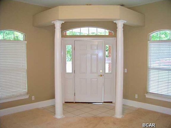 4th image of 9147 Sunshine Dr