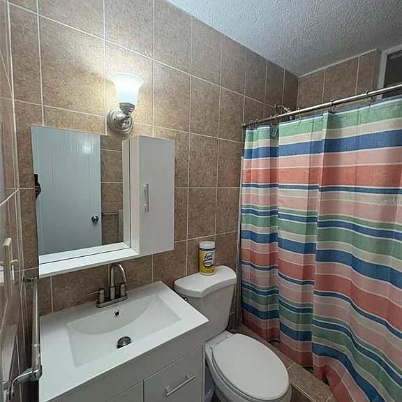4205 Urb Villa Del Carmen Ave — Photo 5