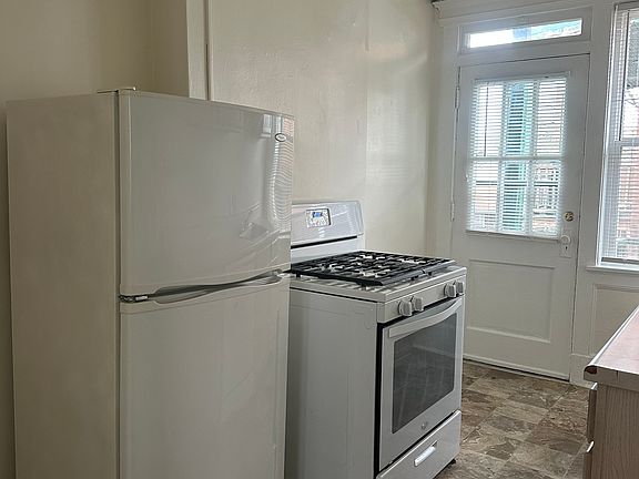 4th image of 12-1027 Amber Ct