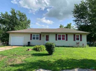 2904 Oak Ridge Cir, Sedalia, MO 65301