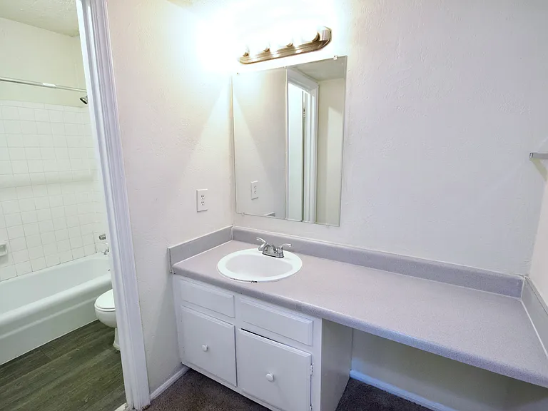 120 Viking Ct #10 — Photo 12