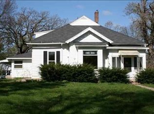 702 S Ramsey St, Redwood Falls, MN 56283