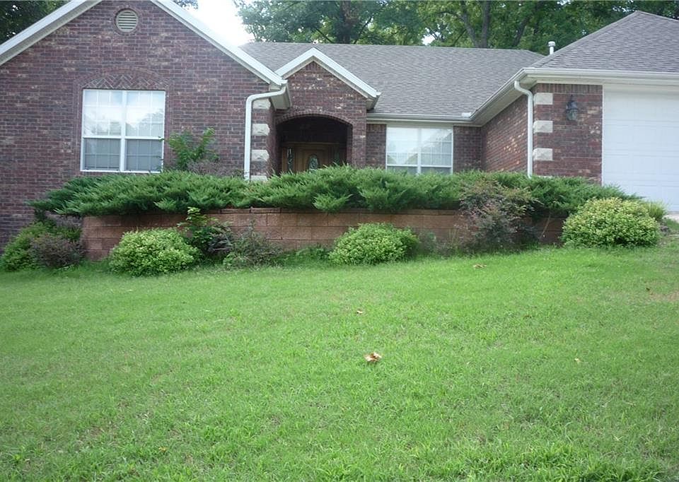1st image of 205 Tunbridge Dr